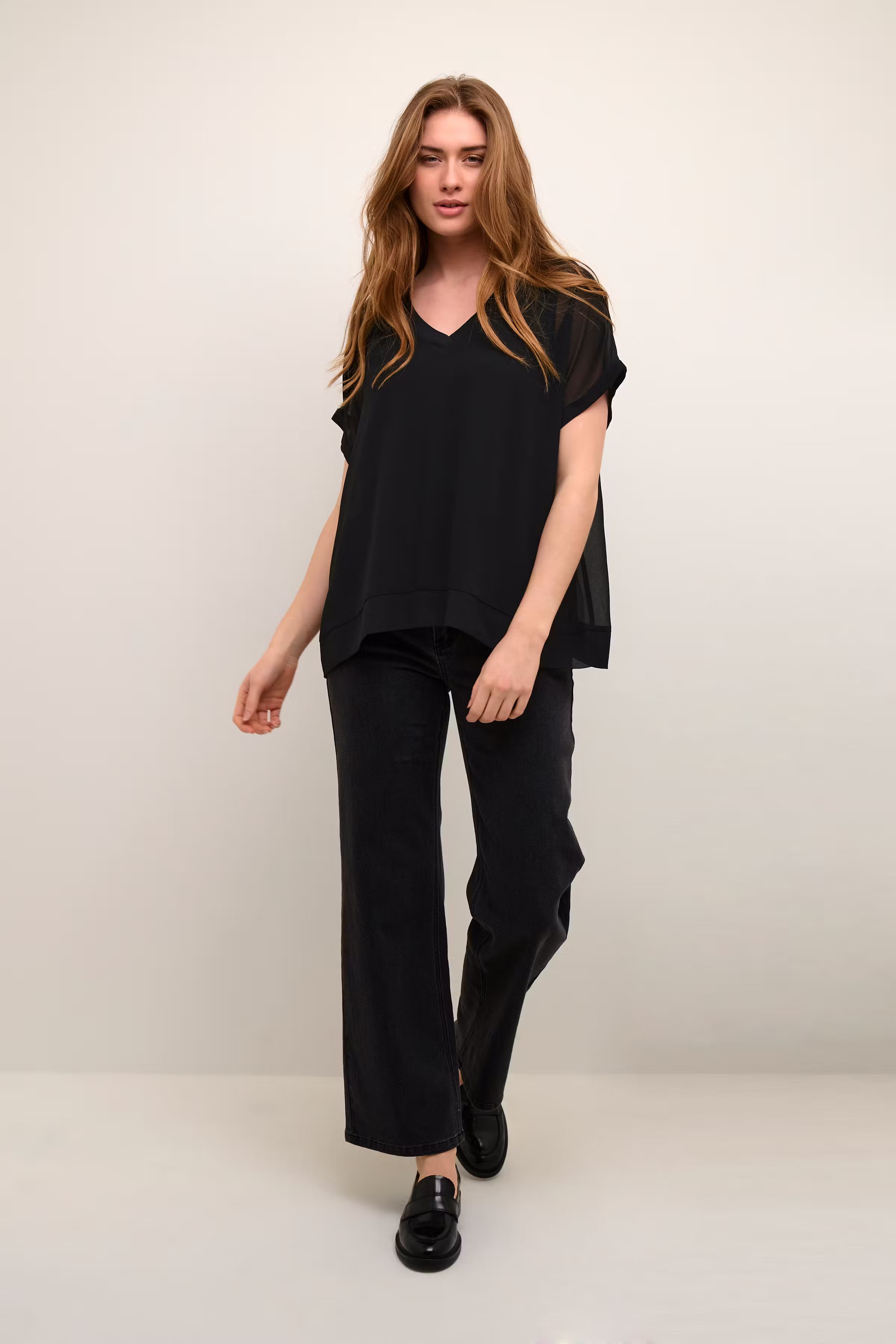 CUcheila Bluse LOOKBOOK FRONT 50110057-500012
