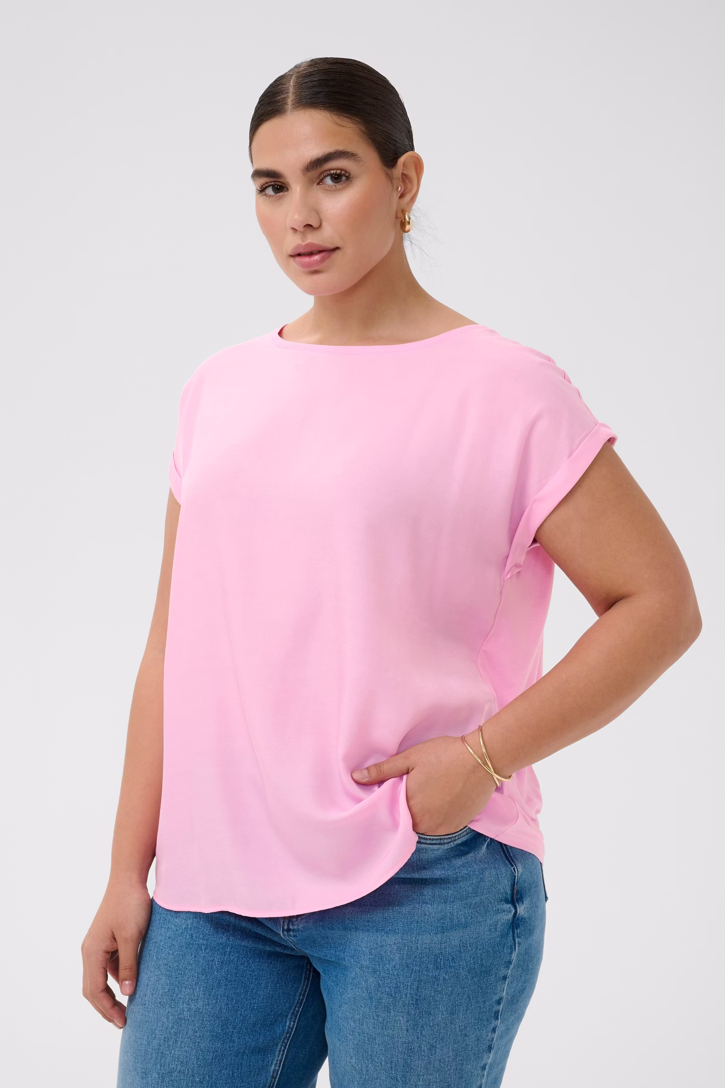 KCmilia Blouse LOOKBOOK FRONT 10583812-152218