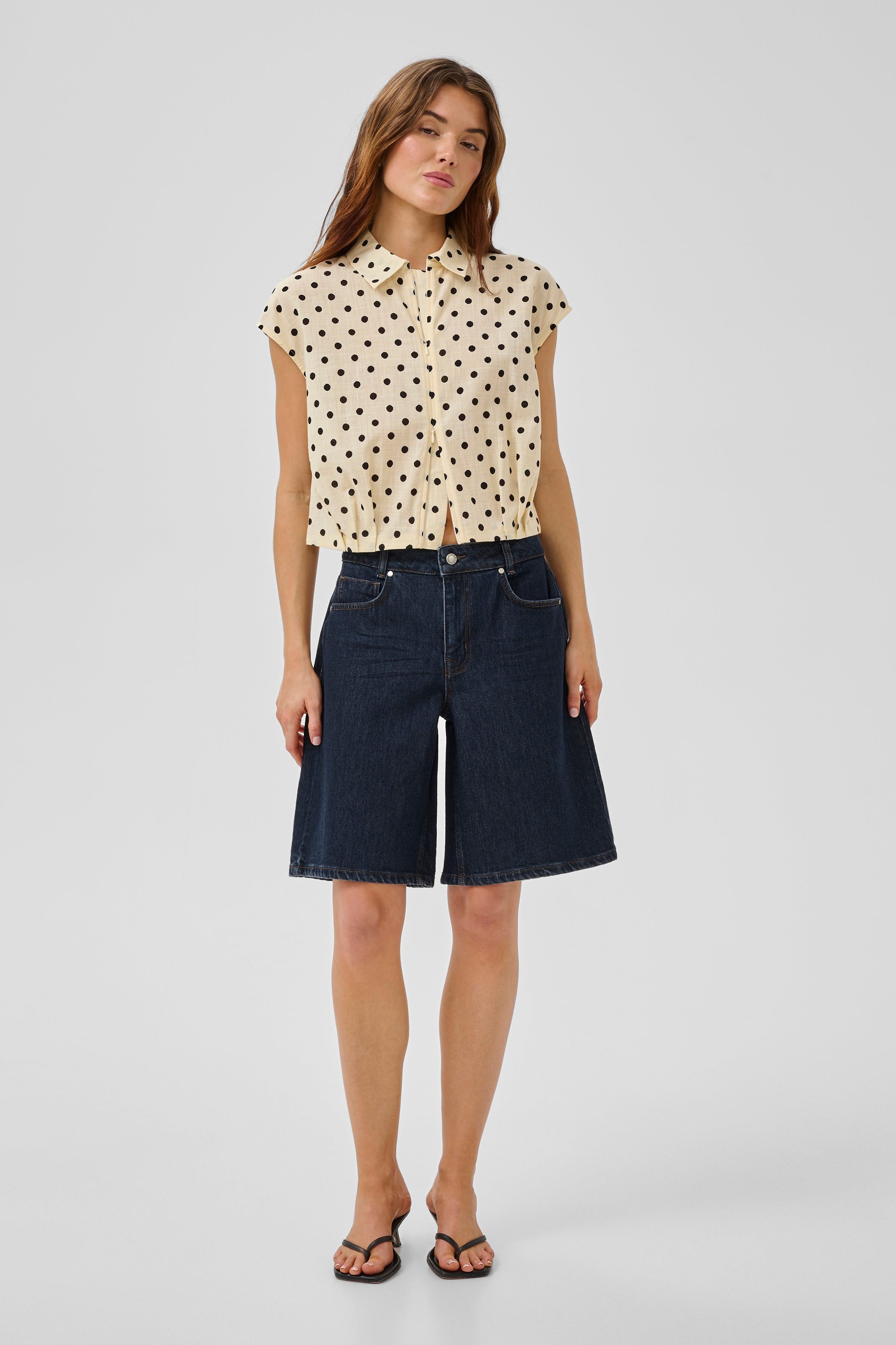 MWZita Denim shorts LOOKBOOK FRONT 10705565-100067