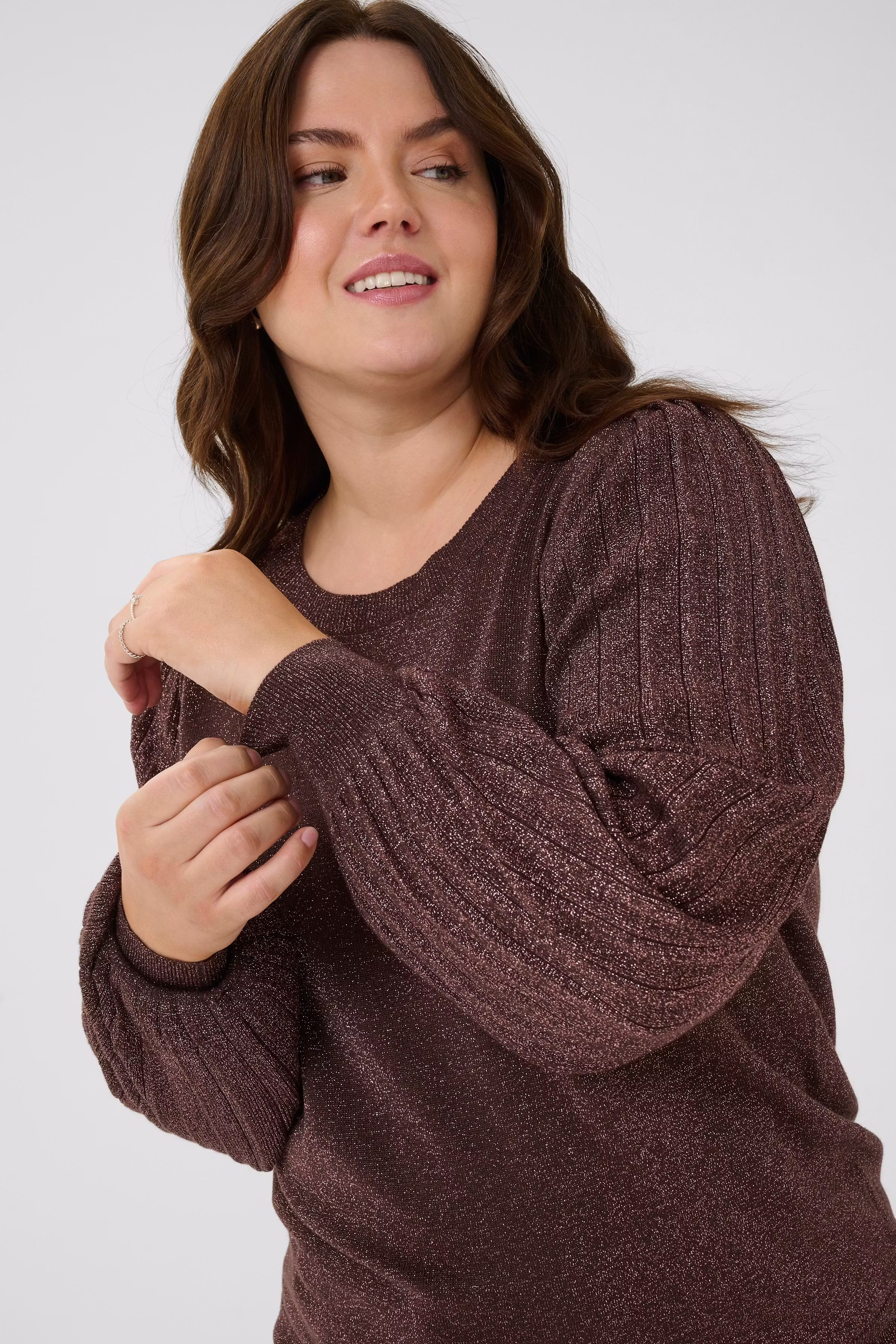 KCregitta Glitzer Pullover LOOKBOOK DETAIL 10583805-191111