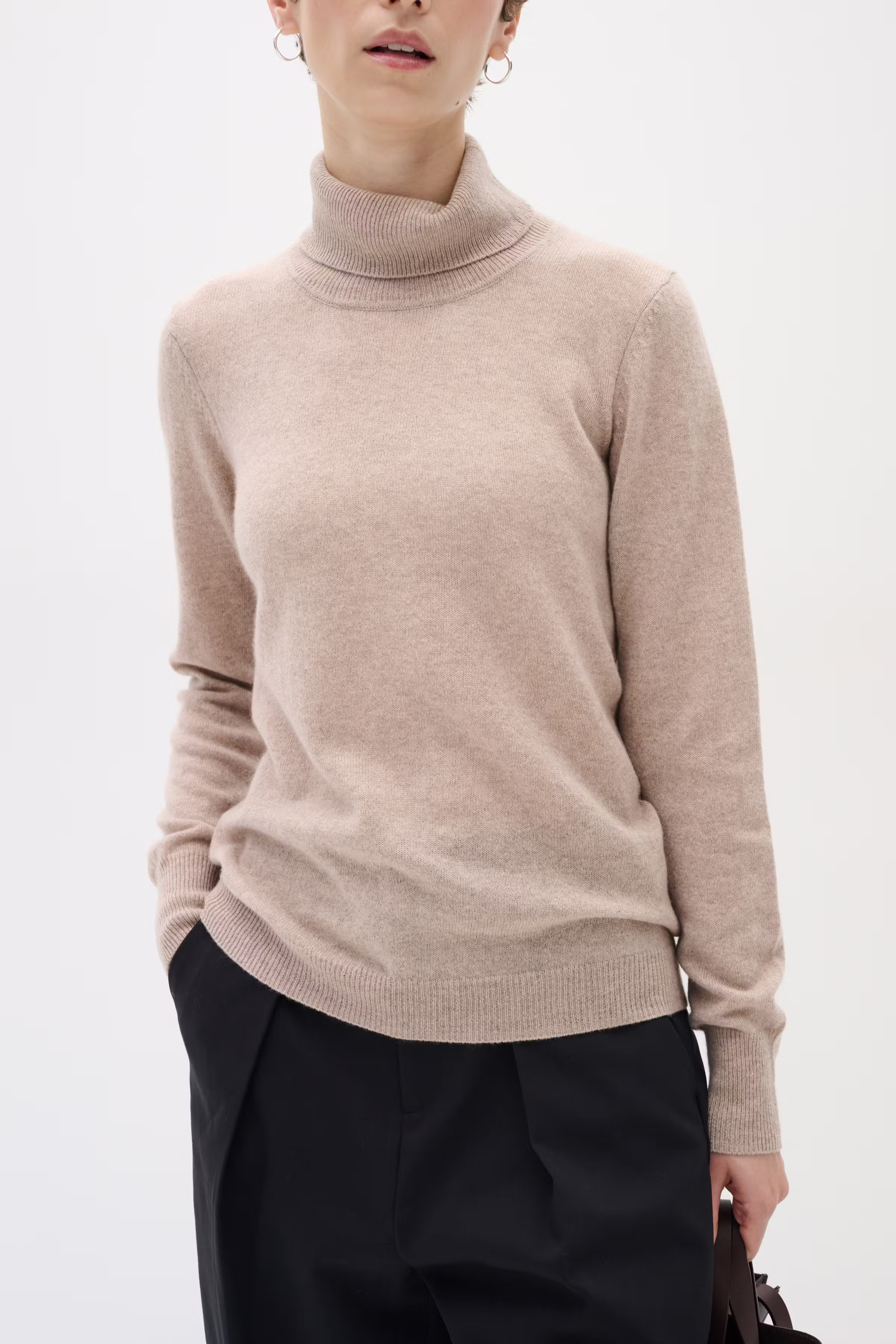 LukkaIW Rollneck Cashmere Pullover LOOKBOOK FRONT 30108211-10110