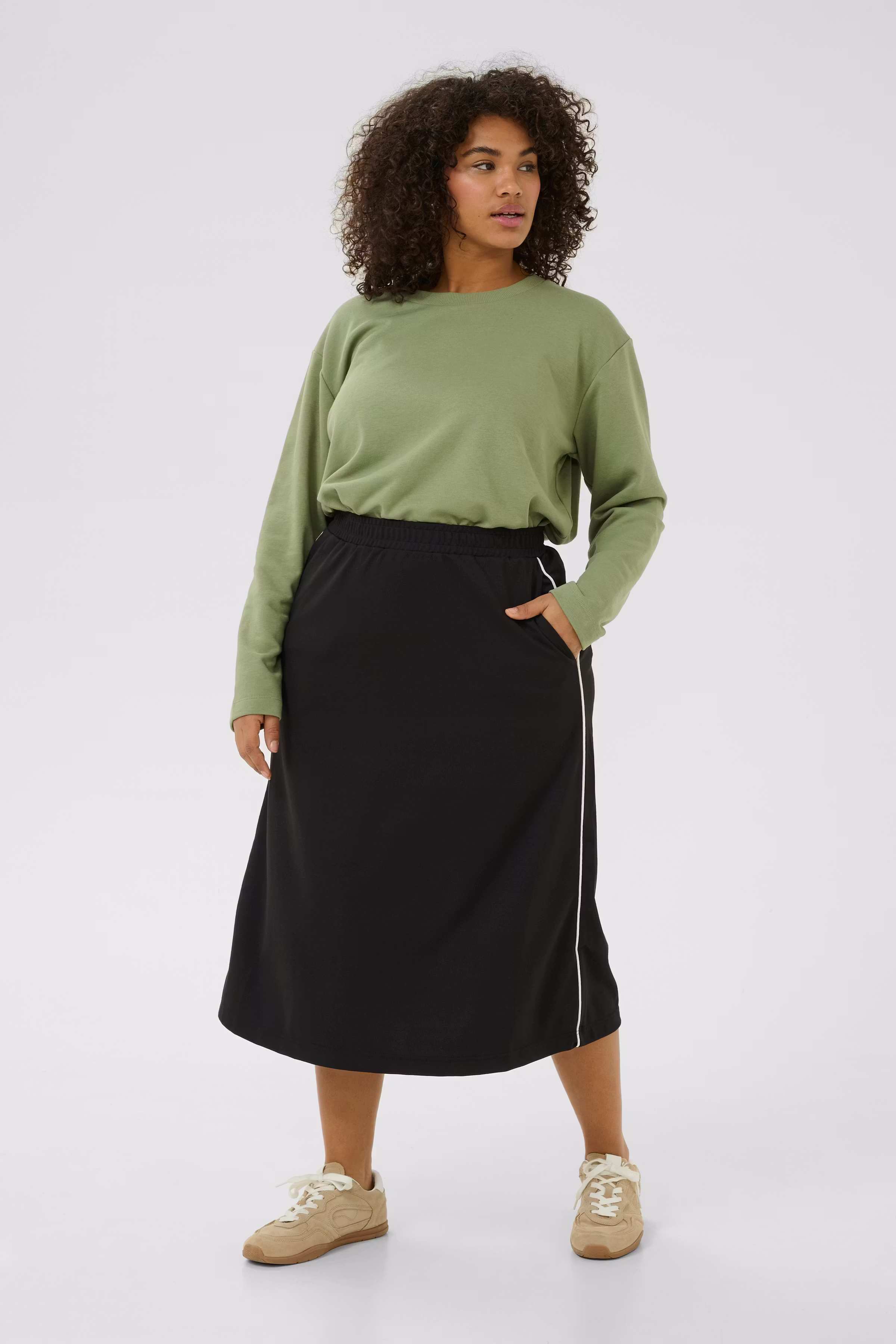 KCjenna Skirt LOOKBOOK FRONT 10583526-100121