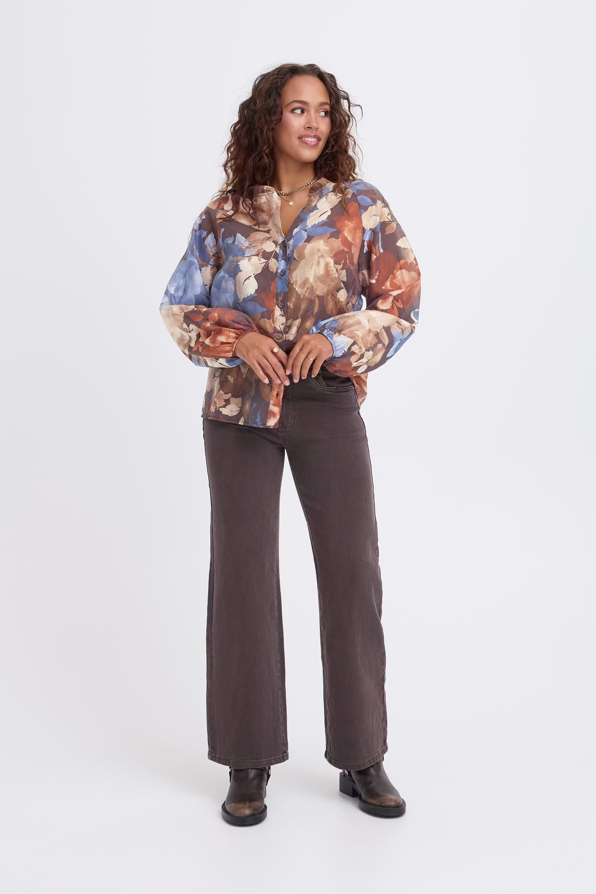 SBLEYIA Bluse LOOKBOOK FRONT 22101081-191109