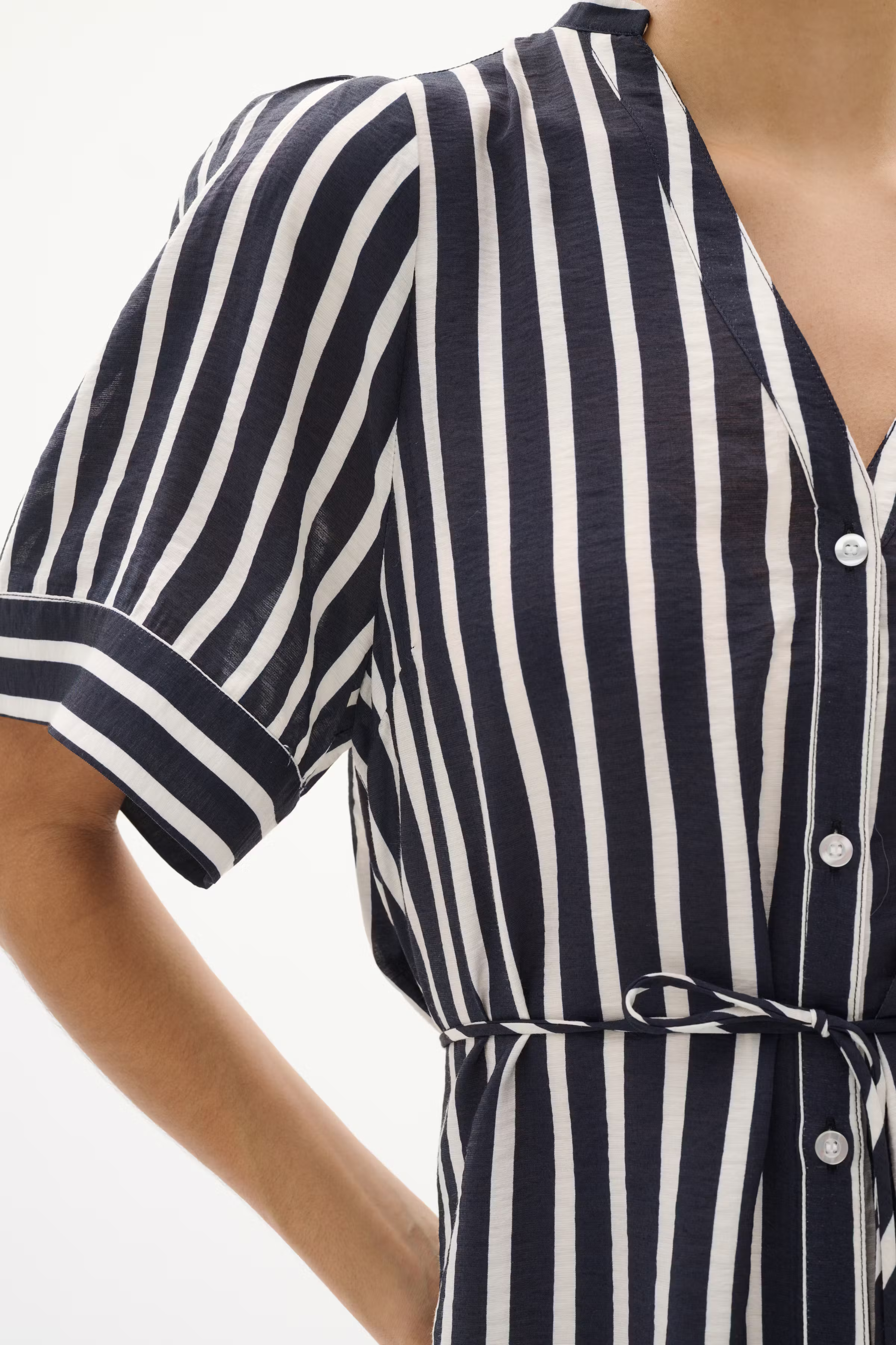 KilloIW Dress LOOKBOOK DETAIL 30110560-300819