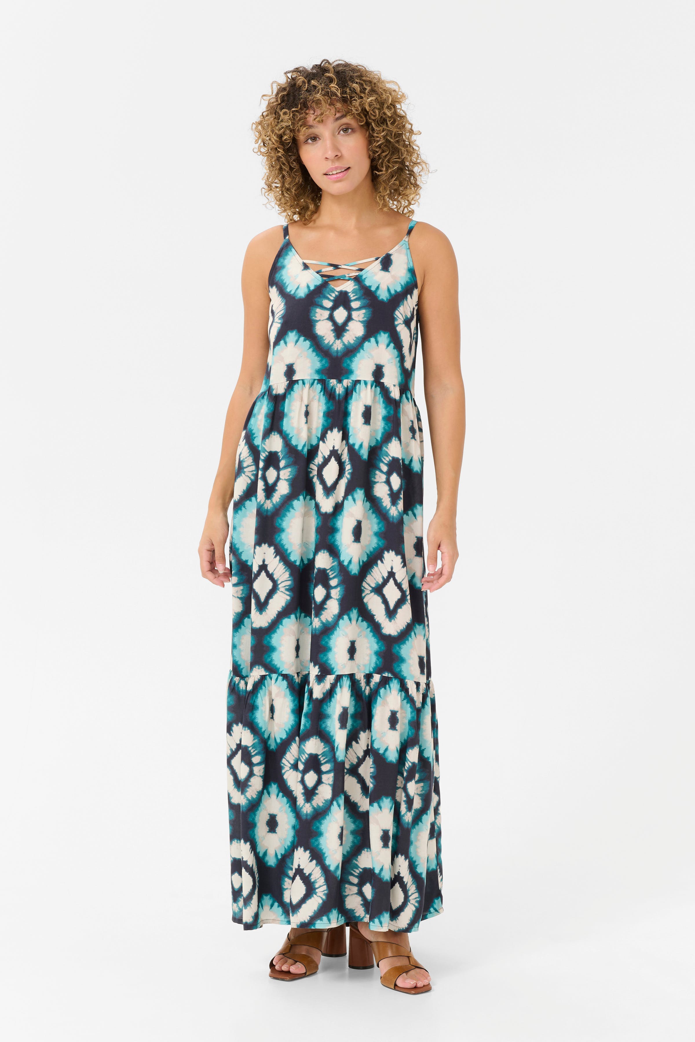 CRTiah Kjole LOOKBOOK FRONT 10613605-107522