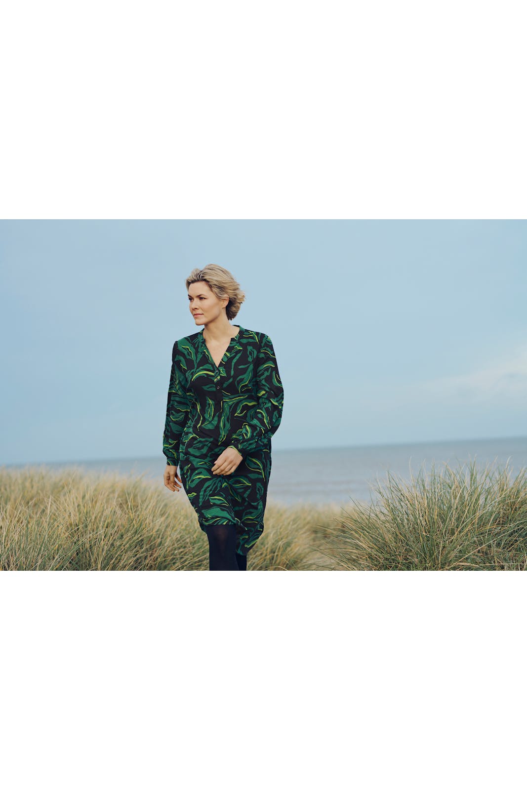 BPelse Kleid LOCATION NONE 10590616-105566B