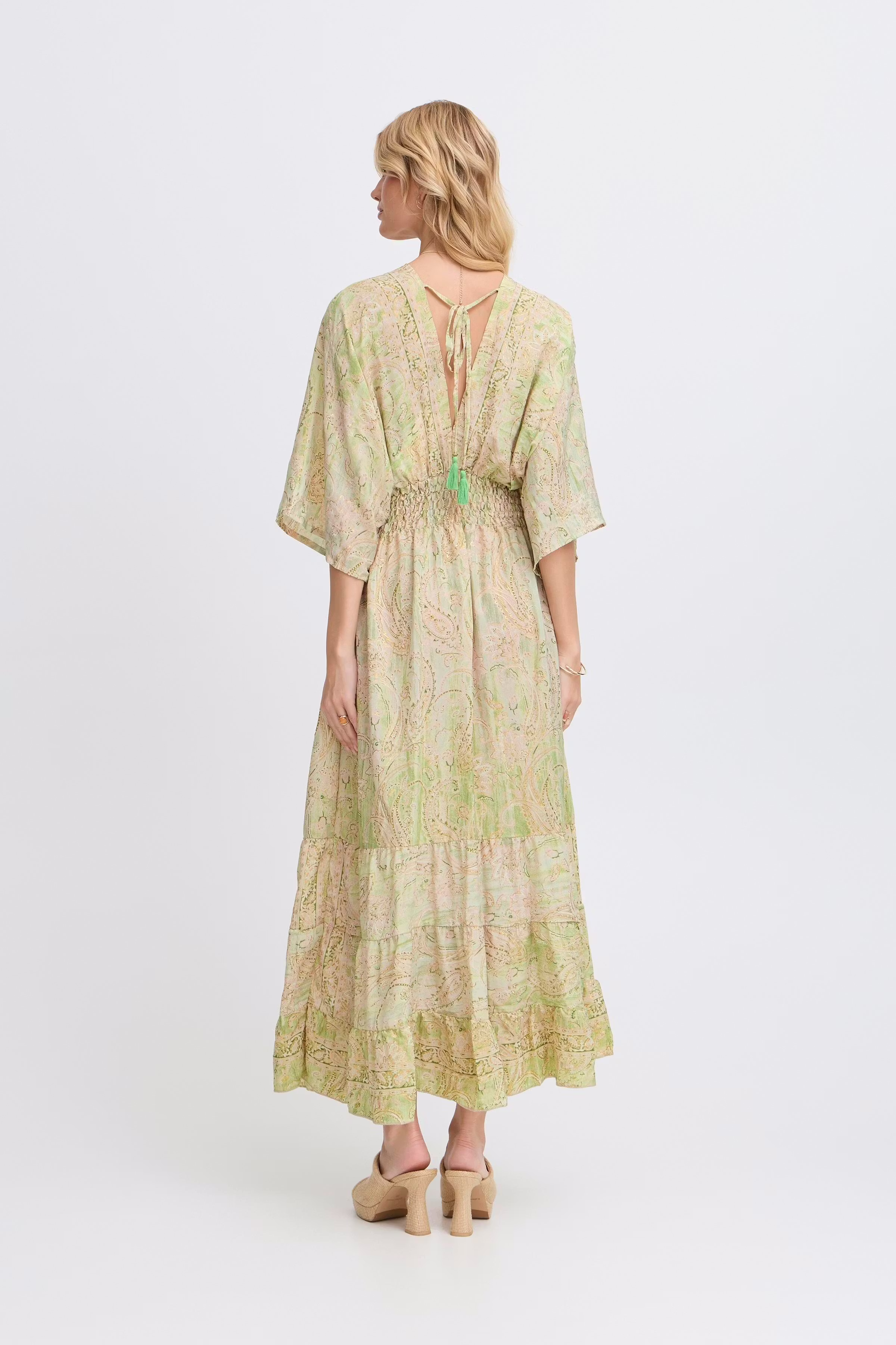 SBILSEBETH Kjole LOOKBOOK BACK 22101008-205623