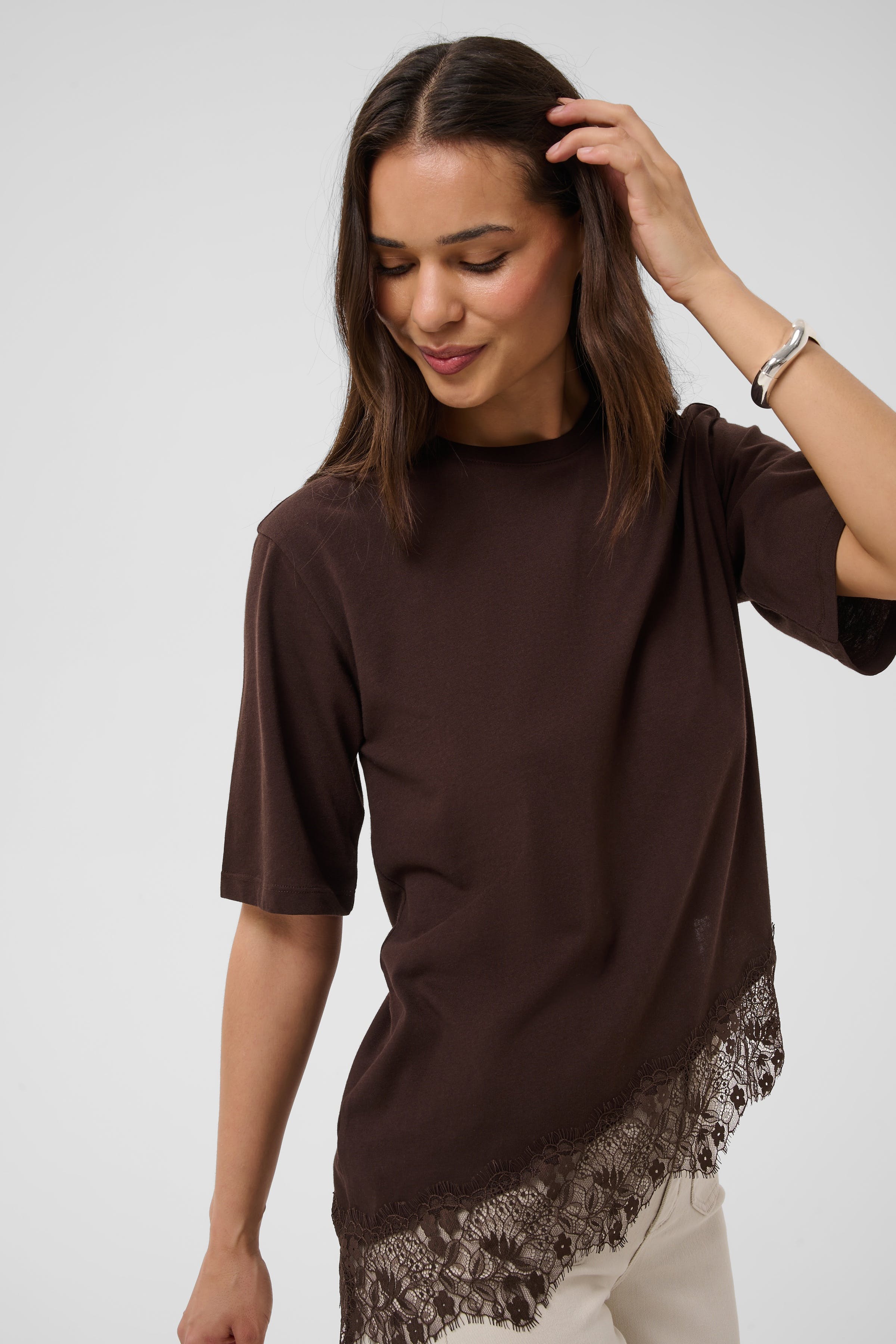 KAmelis T-shirt LOOKBOOK DETAIL 10512730-190915