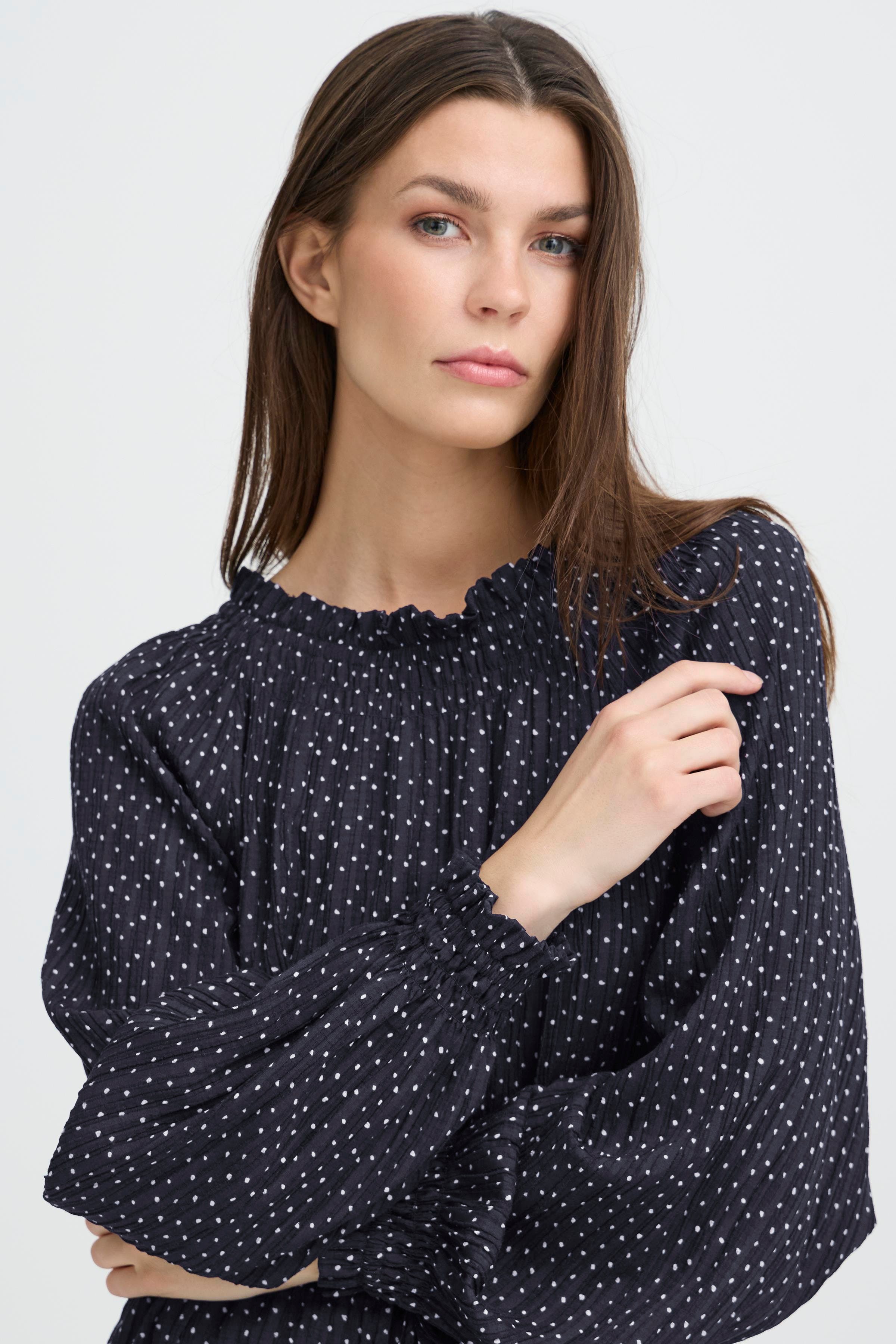 PZADDISON Kjole LOOKBOOK DETAIL 50210292-194020