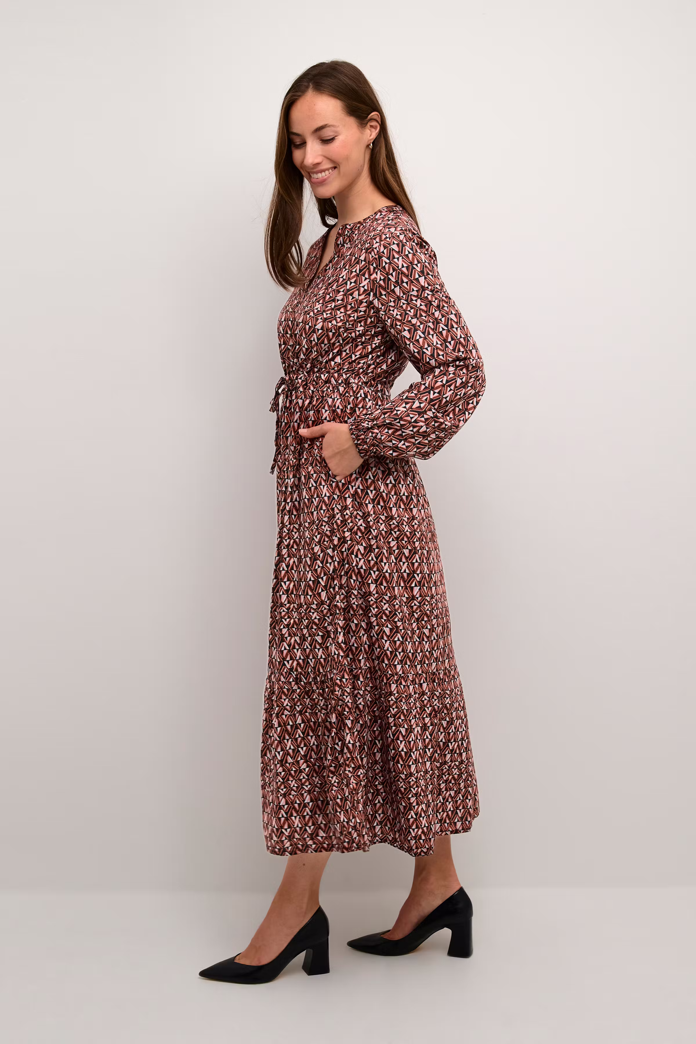 CRTiah Robe LOOKBOOK FRONT 10611932-104953