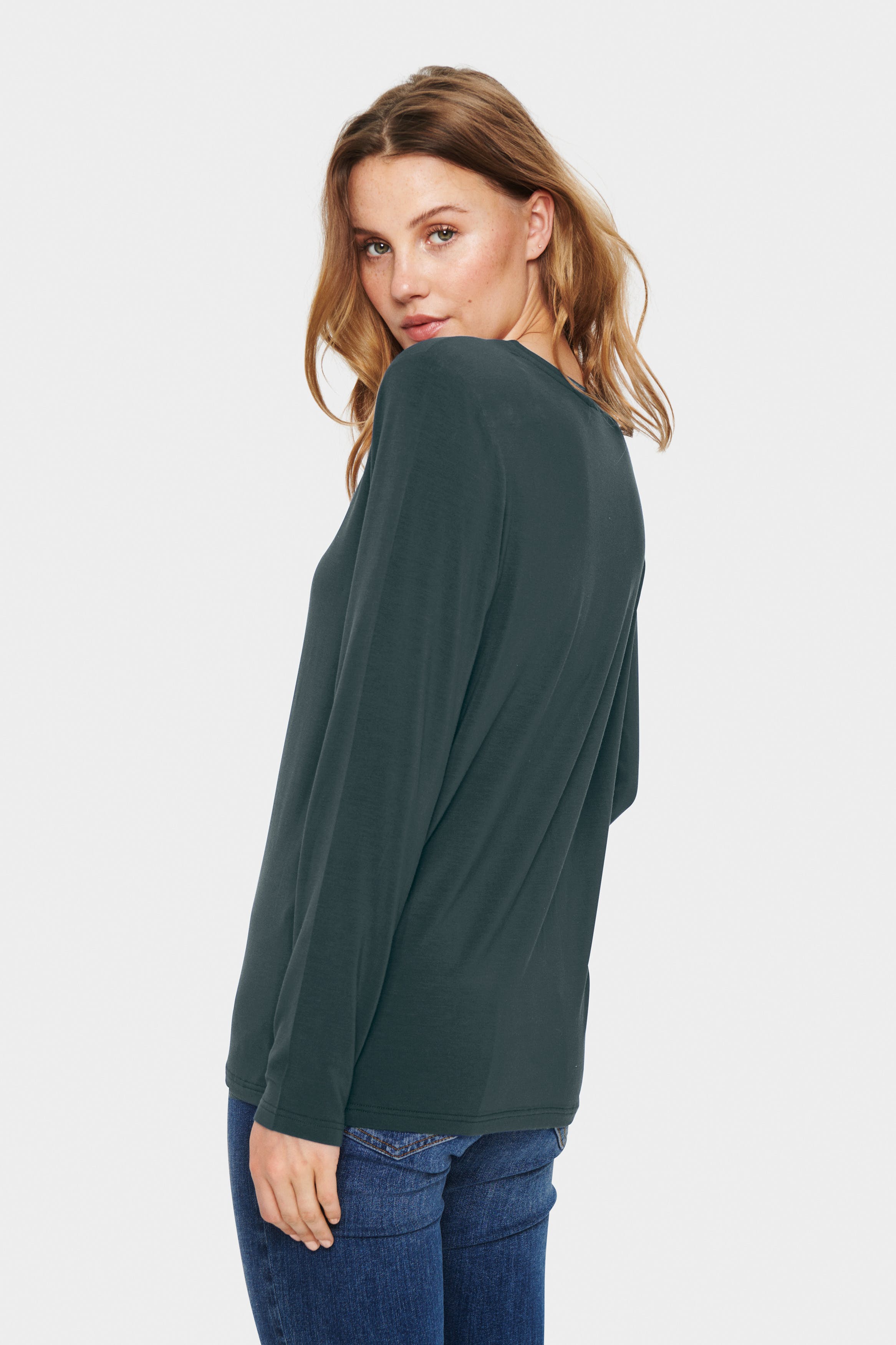 AdeliaSZ Blouse LOOKBOOK BACK 30512051-194014