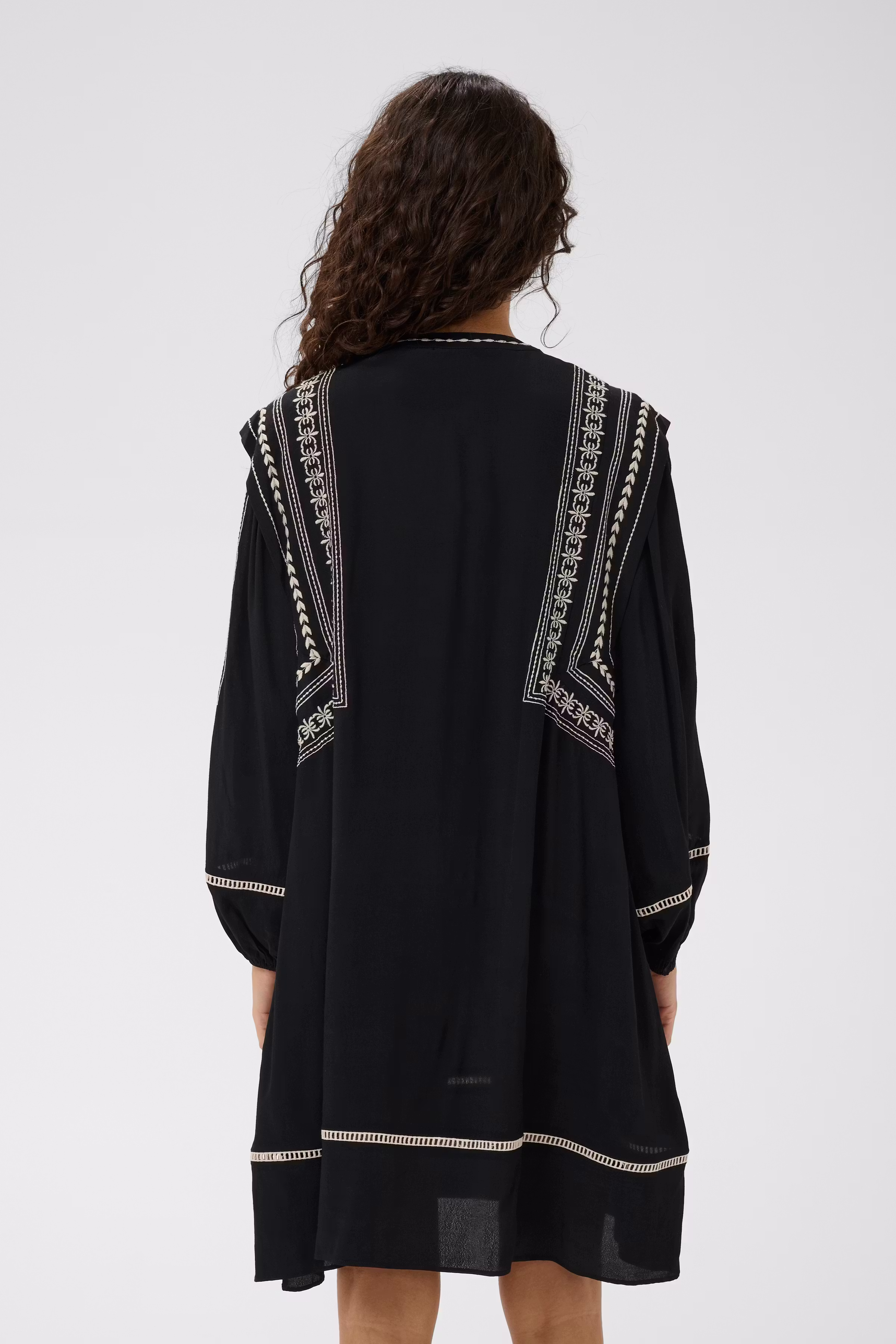 RosaliaSZ Dress LOOKBOOK BACK 30515052-193911