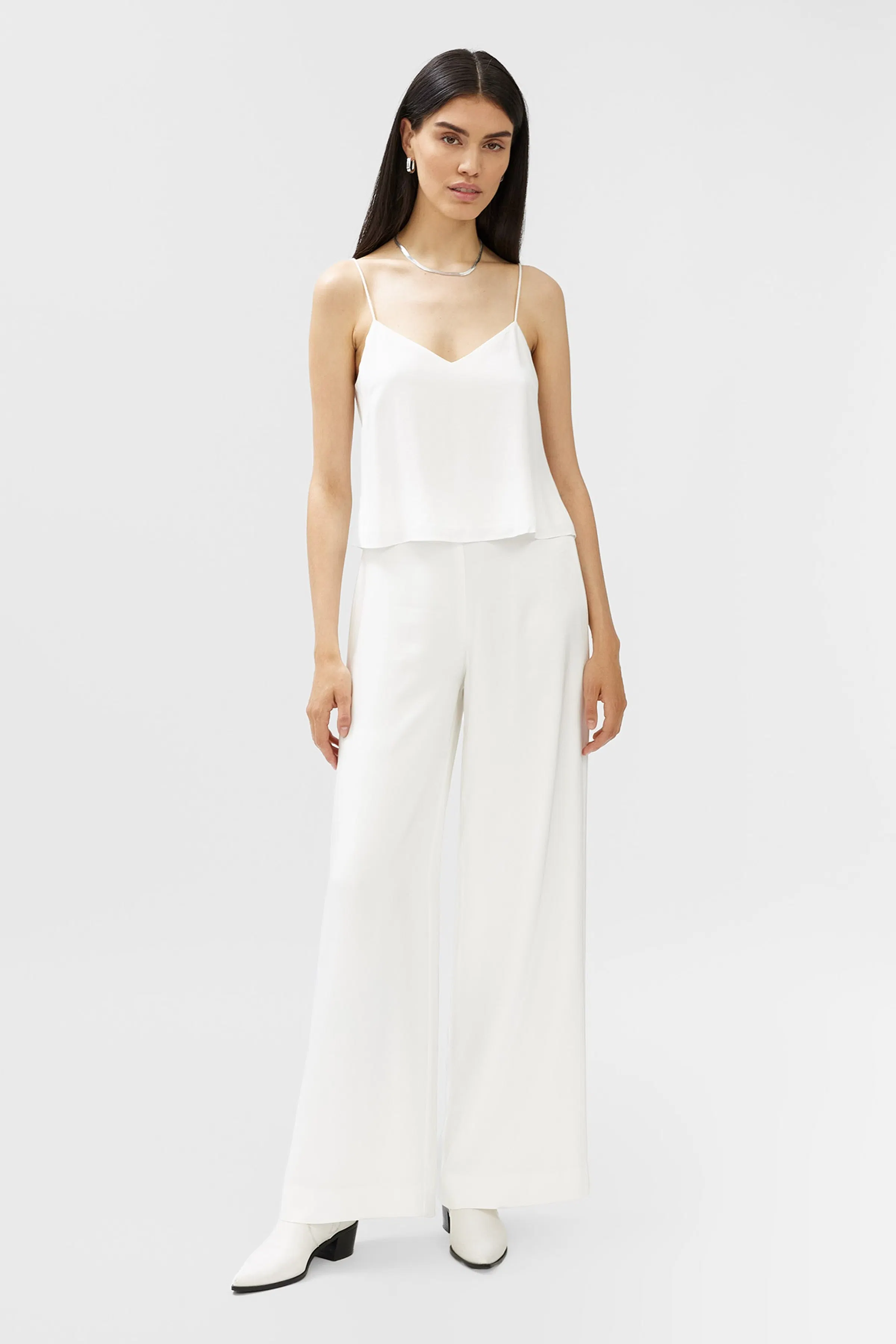 IOPETUNIA Trousers LOOKBOOK FRONT 30600306-WH010