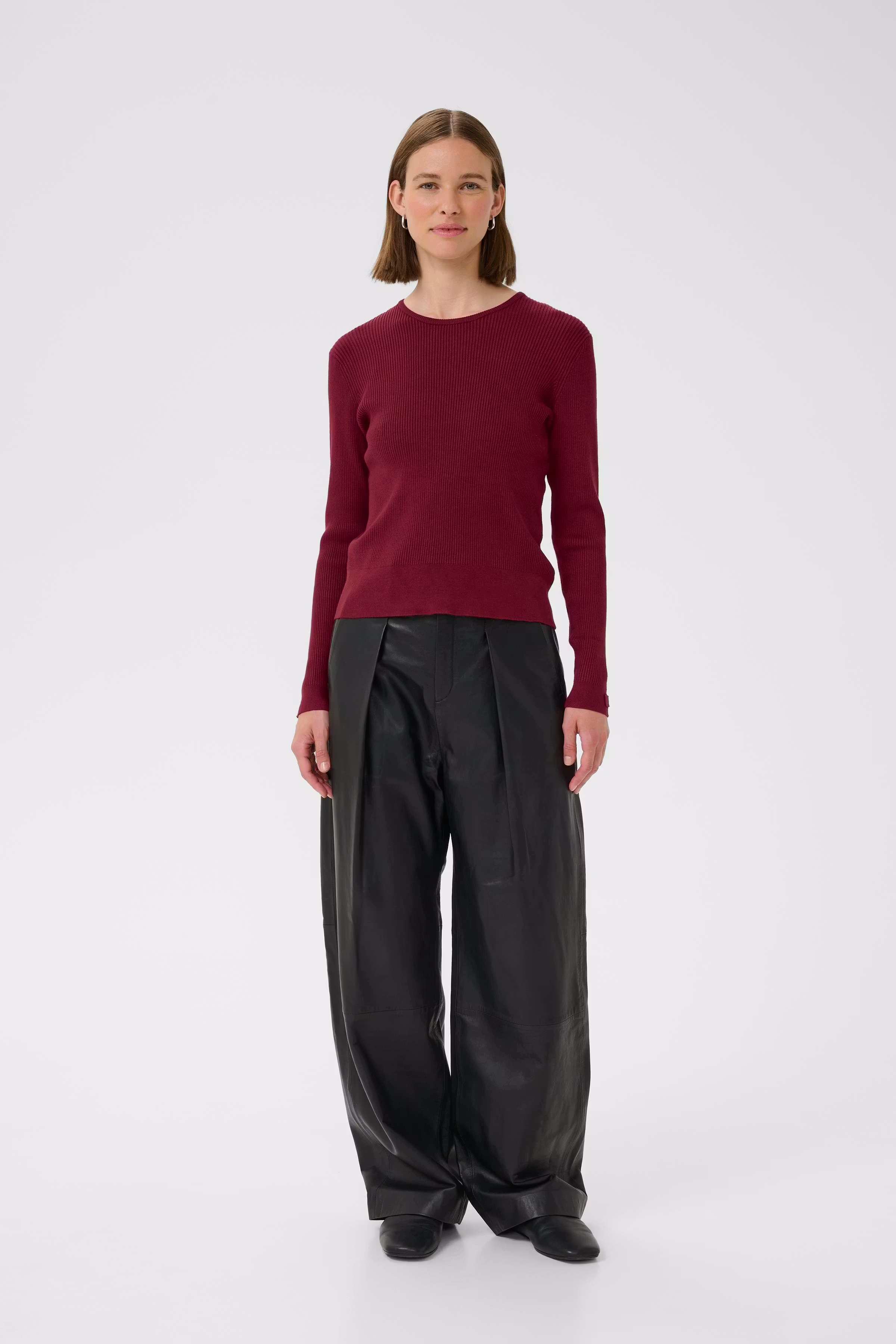 LeenahIW Pullover LOOKBOOK FRONT 30110803-191724