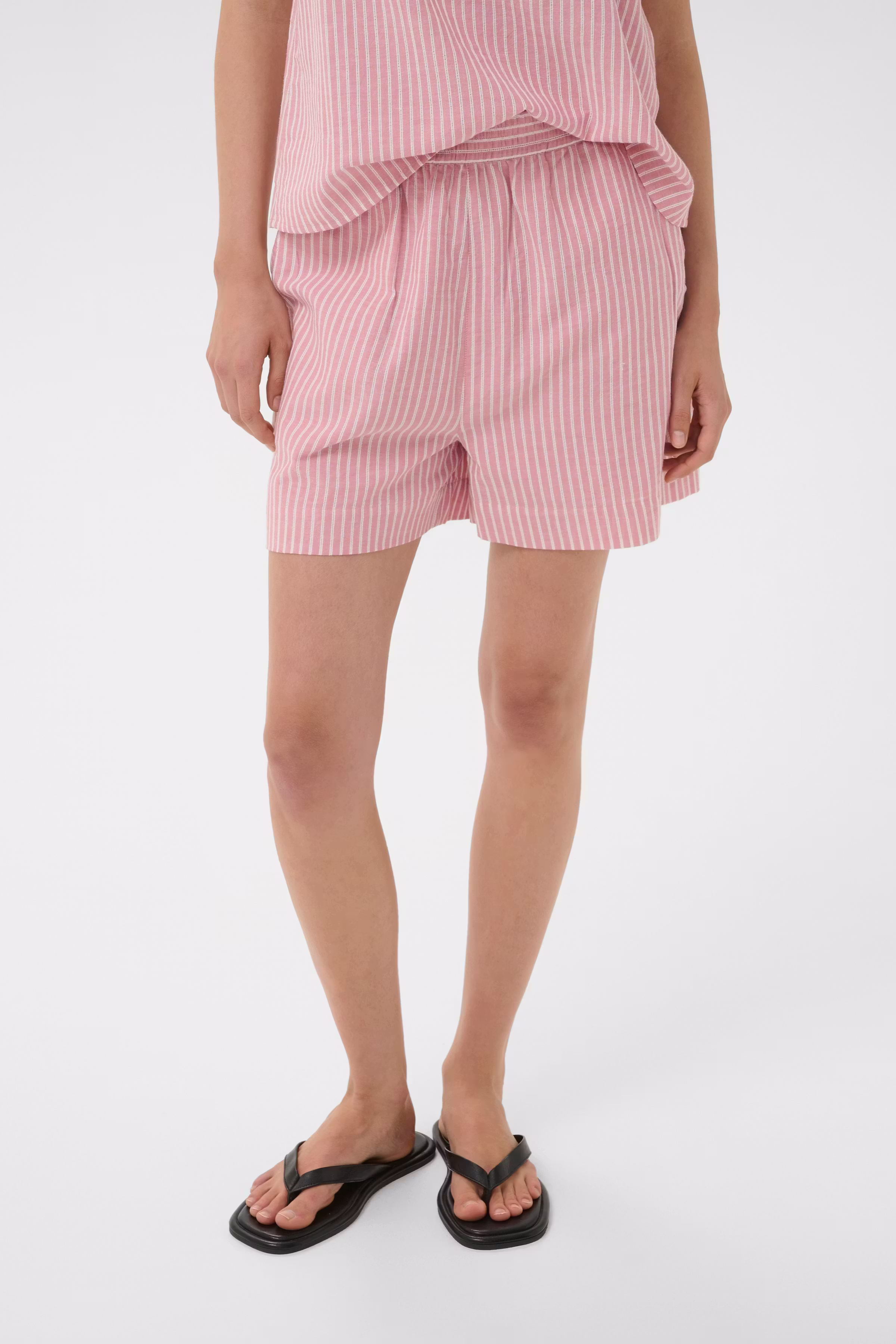 BillyIW Shorts LOOKBOOK FRONT 30111271-305434