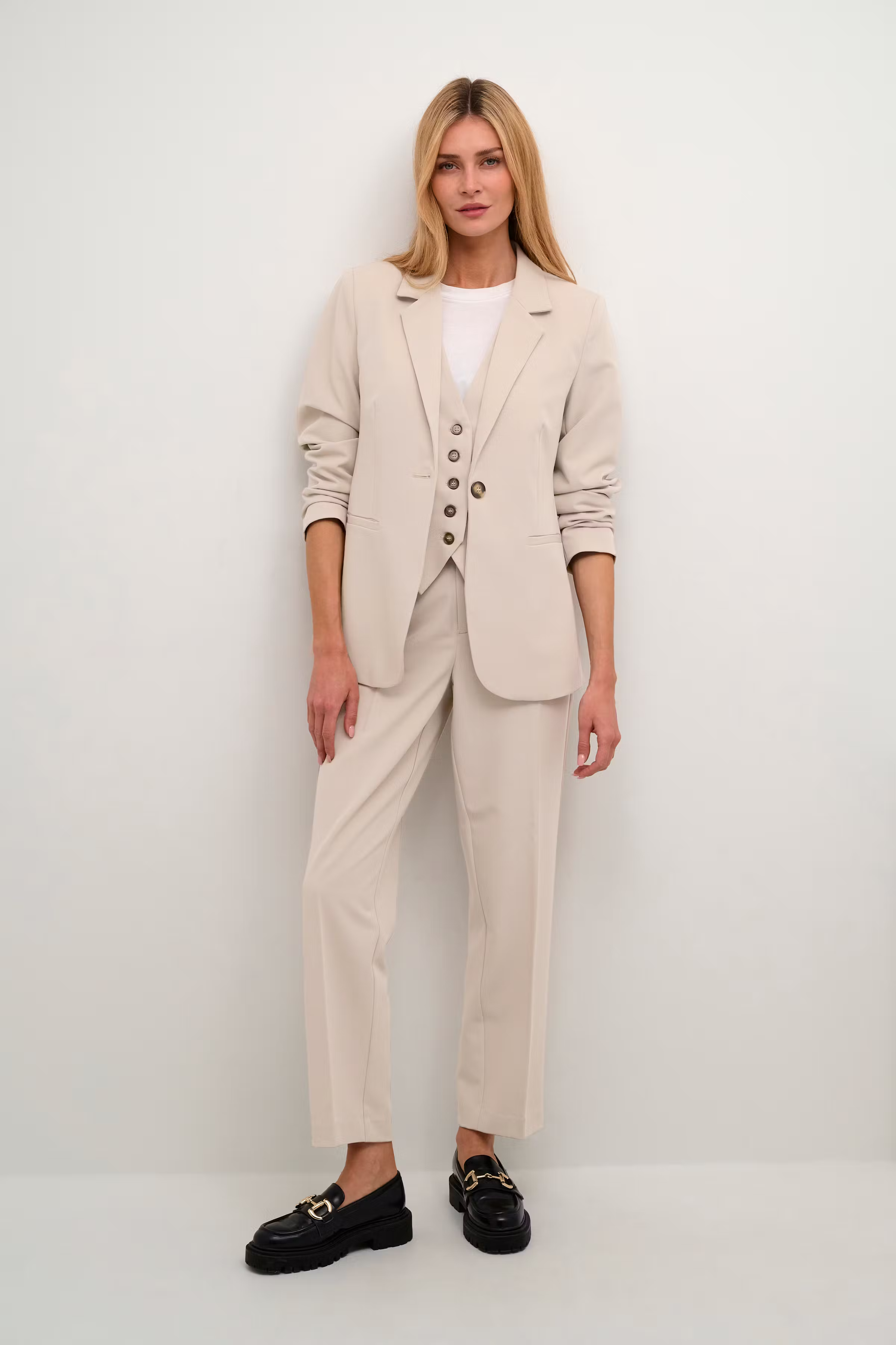 KAsakura Vest LOOKBOOK FRONT 10507907-151305