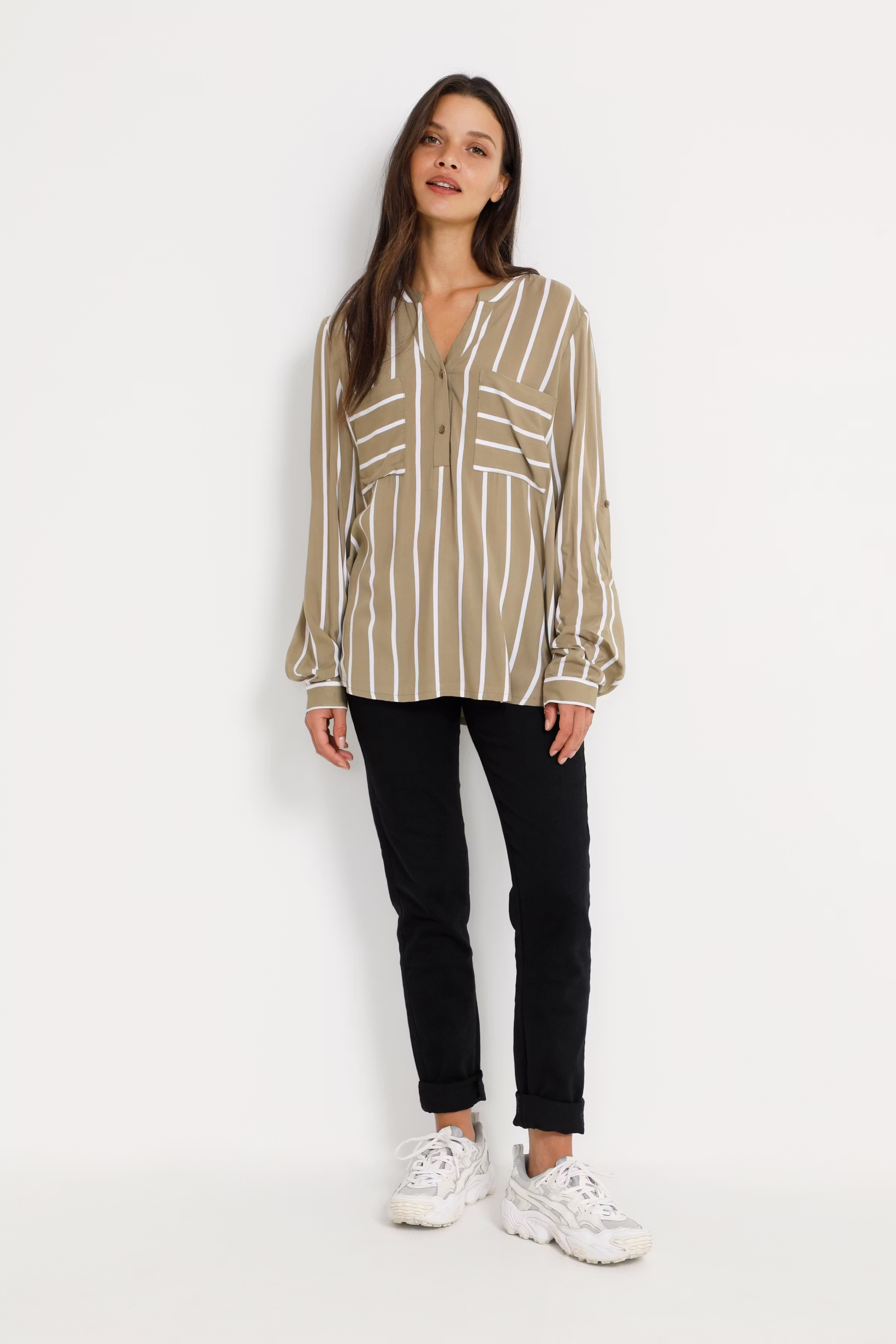 KAbabara Bluse LOOKBOOK FRONT 10504603-102313